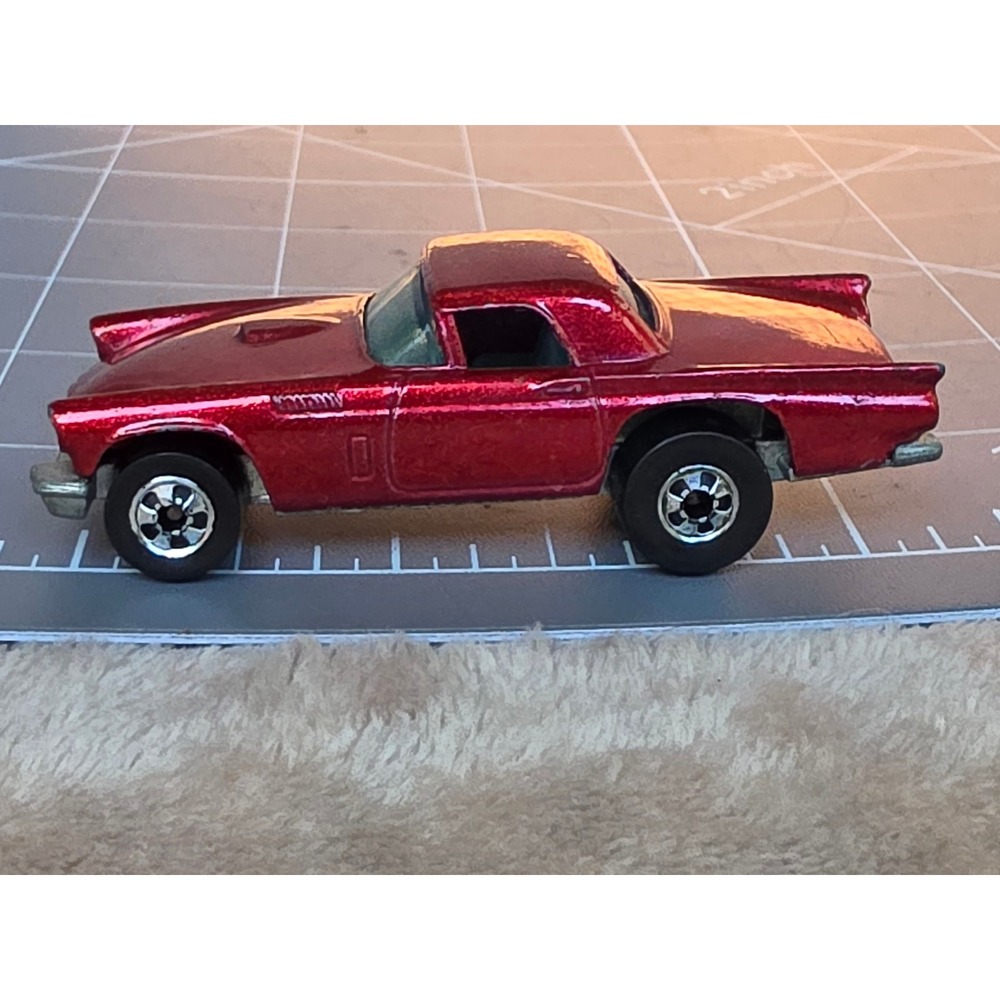 Hot Wheels 1957 Ford Thunderbird Red Metallic 57 T-Bird Mattel 1981 Malaysia